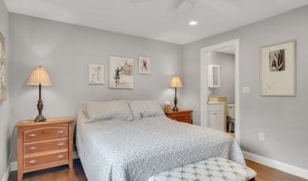 15 Spinney St 1, Boston, MA 02132