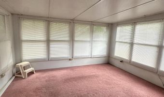 19 Dogwood Dr, Barnegat, NJ 08005