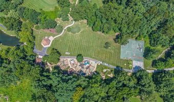 1529 Autumn Leaf Dr, Ballwin, MO 63021