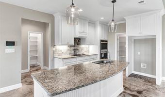 1022 Molina Dr, Weatherford, TX 76085