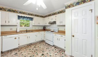 58 Colonial Point Dr, Bells, TN 38006