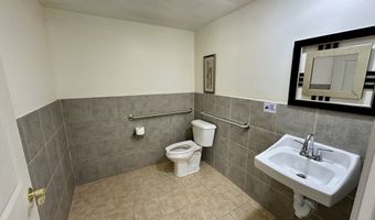 1601 E 53rd St, Anderson, IN 46013