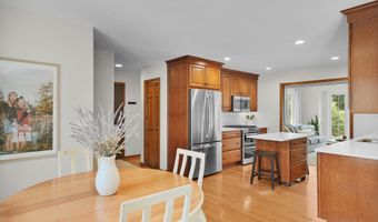 7922 Pine Edge Ct SE, Alto, MI 49302