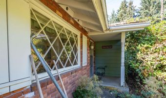 112 Green Ct NE, Albany, OR 97321