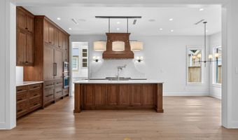 255 CLAYWELL Dr, Alamo Heights, TX 78209