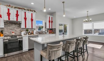 315 Parisen Ave, Bayville, NJ 08721