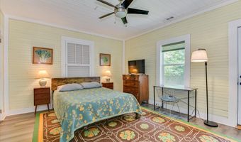 116 Edgefield Ave NW, Aiken, SC 29801