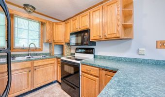 28 Farm Dr, Ashford, CT 06278