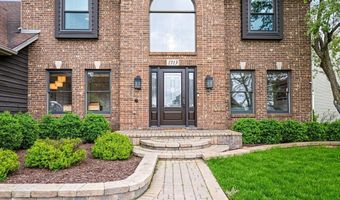 1713 Edgewood Dr, Algonquin, IL 60102