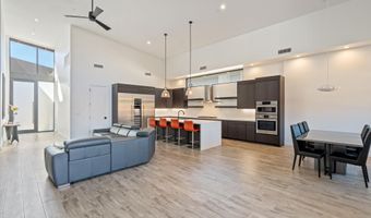 6525 E CAVE CREEK Rd 33, Cave Creek, AZ 85331