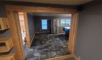 1376 Fairview Ave, Atwater, OH 44201