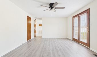 1520 E 42nd St, Anderson, IN 46013