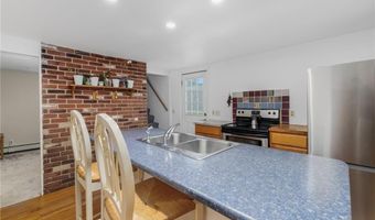 73 Beech Ave, Cranston, RI 02910