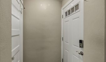 813 W 2ND Ave, Cheyenne, WY 82001