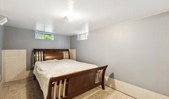 117 E Pershing St, Bloomfield, CT 06002