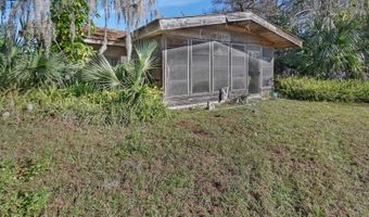 55512 FRONT St, Astor, FL 32102