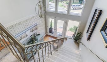 435 Christi Ln, Biloxi, MS 39531