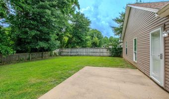 218 Hunters Run Dr, Benton, AR 72015