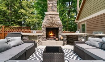 7105 SE Torch Lake Dr, Alden, MI 49612