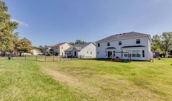 253 Village Creek Dr Dr, Ballwin, MO 63021