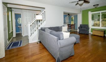 6393 Barberry Dr, Avon, IN 46123