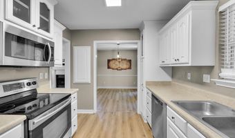 693 Cotton Branch Dr, Boiling Springs, SC 29316