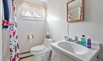 50 Exchange St, Athol, MA 01331