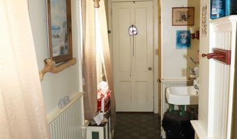27 Westminster Ter, Rockingham, VT 05101