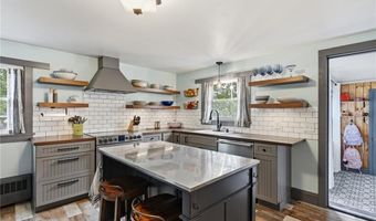 29 Harvest Dr, Coventry, RI 02816
