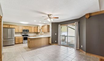 1124 12th Ave SE, Altoona, IA 50009