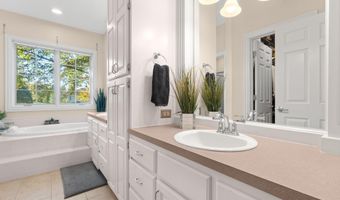 5959 Pheasant View Dr NE, Ada, MI 49301