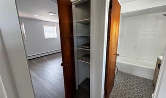 392 Washington Ave 1A, Bergenfield, NJ 07621