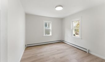 26 Alto St, Cranston, RI 02920