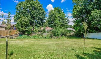 2077 Daniels Ave, Akron, OH 44312
