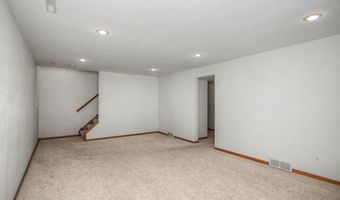 4529 Webster St, Ames, IA 50014