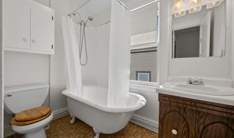 16 Bethel St, Bristol, CT 06010