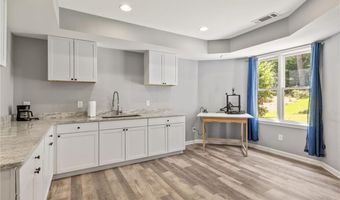 3095 Walnut Creek Dr, Alpharetta, GA 30005
