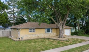 504 14th St NW, Austin, MN 55912