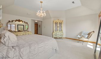 1760 W Whispering Ct, Addison, IL 60101