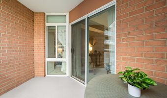 3101 N HAMPTON Dr N 413, Alexandria, VA 22302