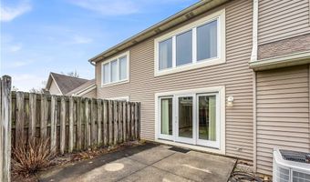120 Ambleside Way, Amherst, OH 44001