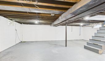 139 E 36th St, Anderson, IN 46013