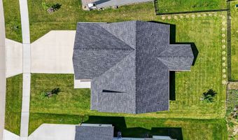713 NE Country Meadow Dr, Ankeny, IA 50021