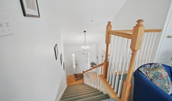 20 Eagle Point Rd, Bath, ME 04530