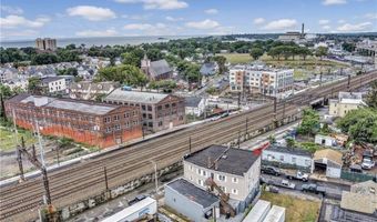 2-10 West Ave, Bridgeport, CT 06604
