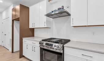 393 Southern Blvd, Bayville, NJ 08721