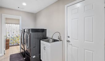 13850 Nightshade Rd, Apple Valley, CA 92307