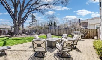 1523 N Patton Ave, Arlington Heights, IL 60004