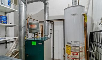 44 Knoll Pl D, North Providence, RI 02904