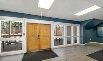 8 Eastern Ave, Barrington, NH 03825